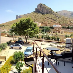 Pensjonat Addisa Locazione Breve, Castellammare del Golfo